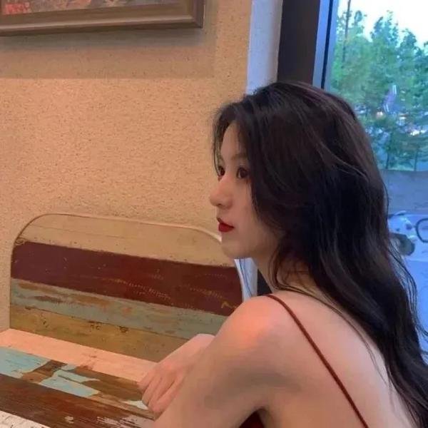 三女休夫